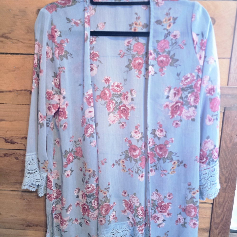 Rewind Floral Lace Trim Robe - Blue and Pink $8 Or 2/$10